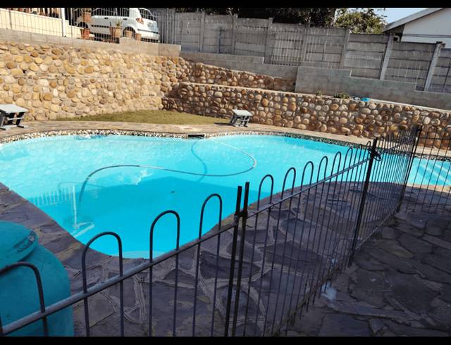 6 BEDROOM HOUSE FOR SALE IN NORTHDENE